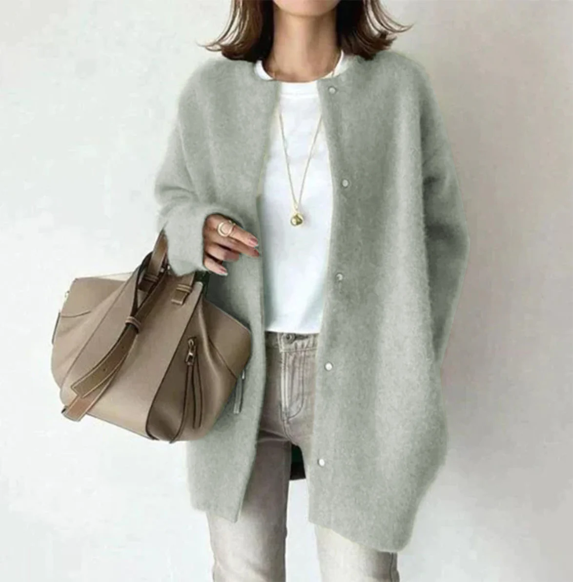 Carmen - Timeless Elegant Cardigan