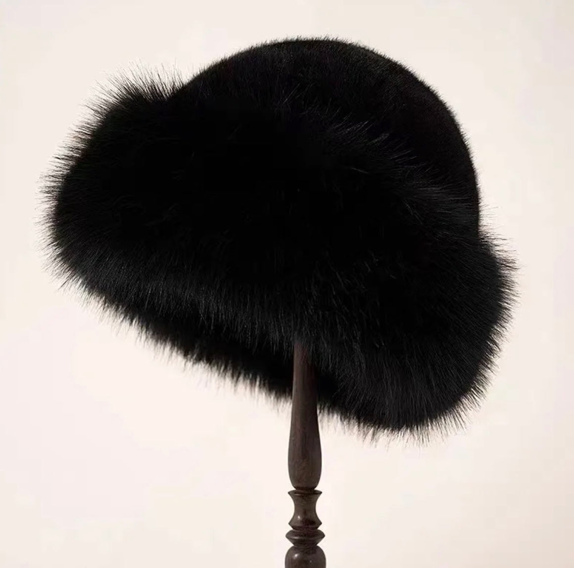 Isabella – Leopard Faux Fur Winter Hat