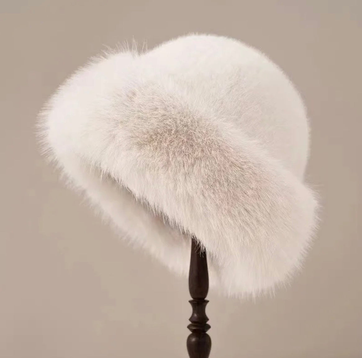 Isabella – Leopard Faux Fur Winter Hat