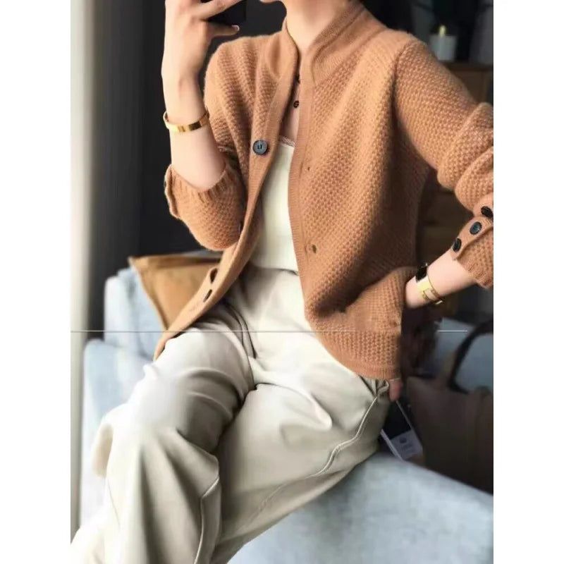 Carla - Elegant Knit Cardigan