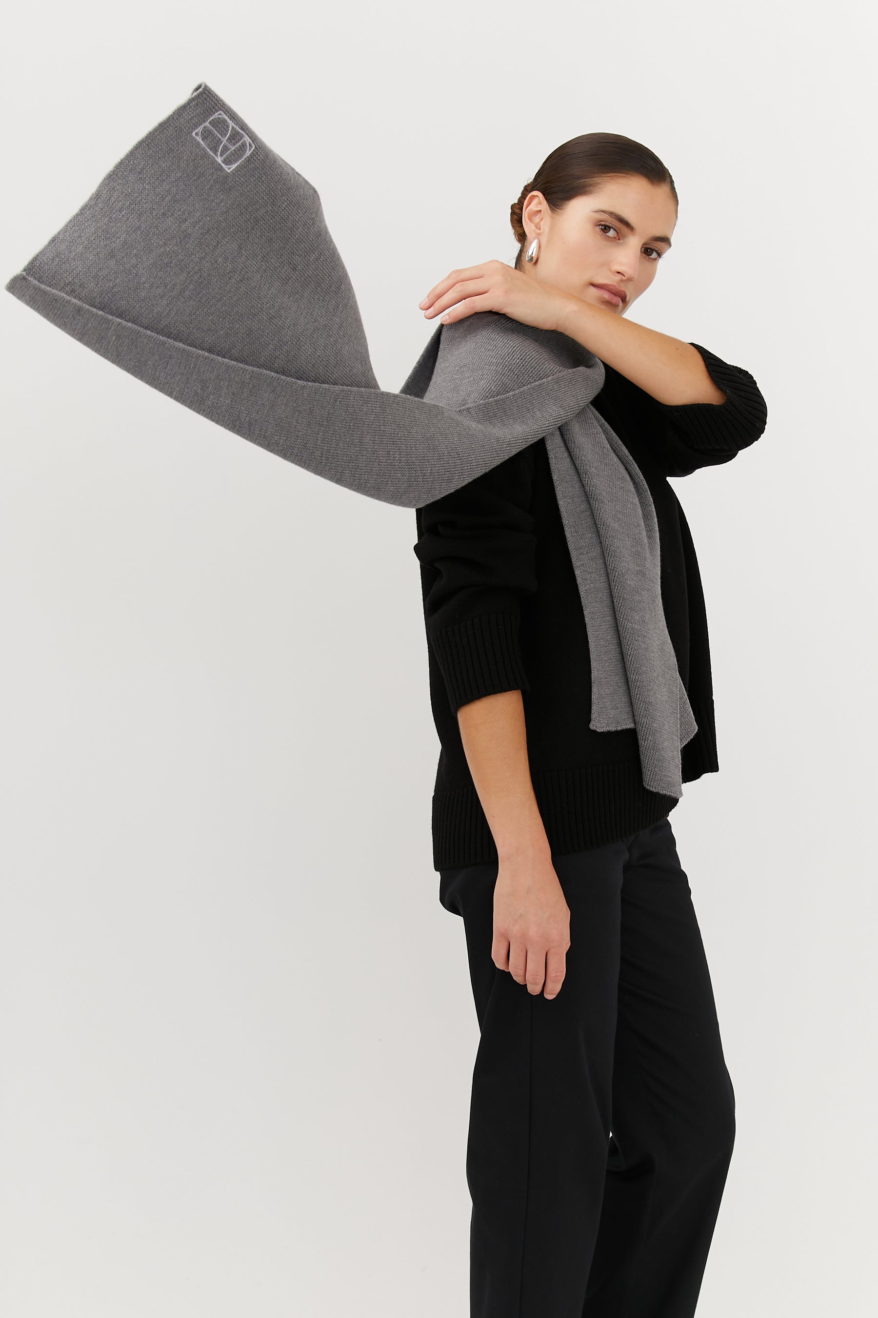 Knitted Scarf Grey