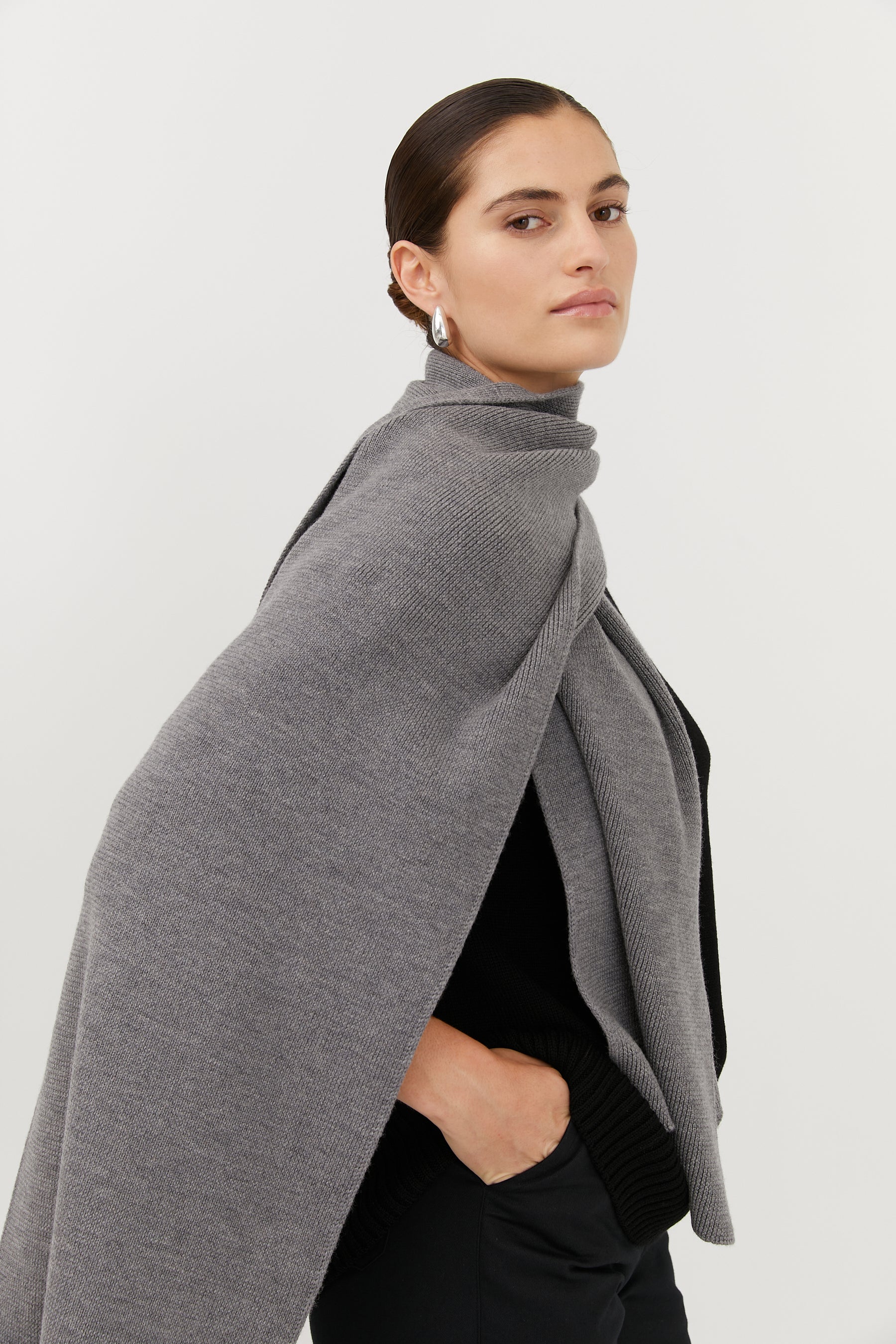 Knitted Scarf Grey