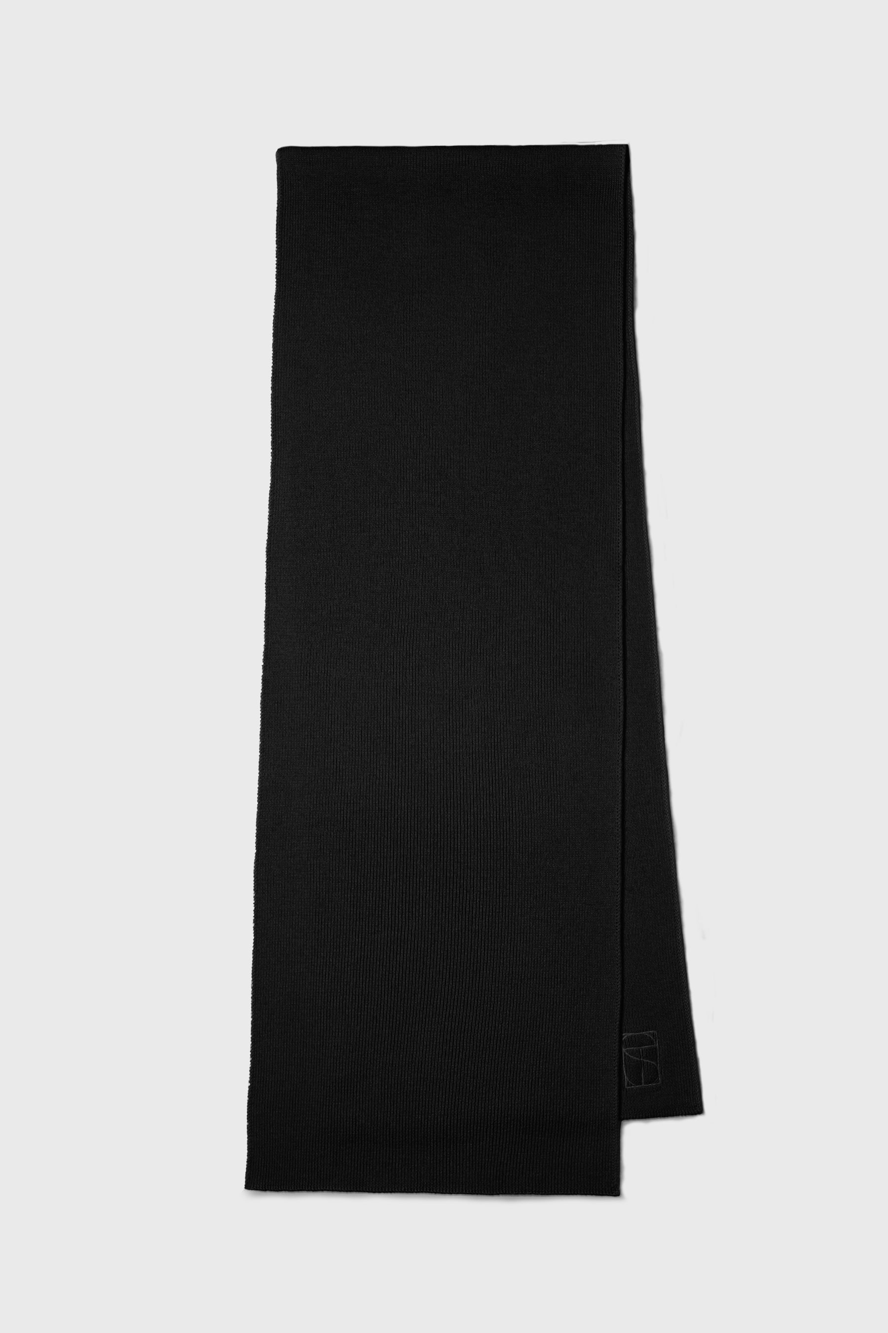 Knitted Scarf Black