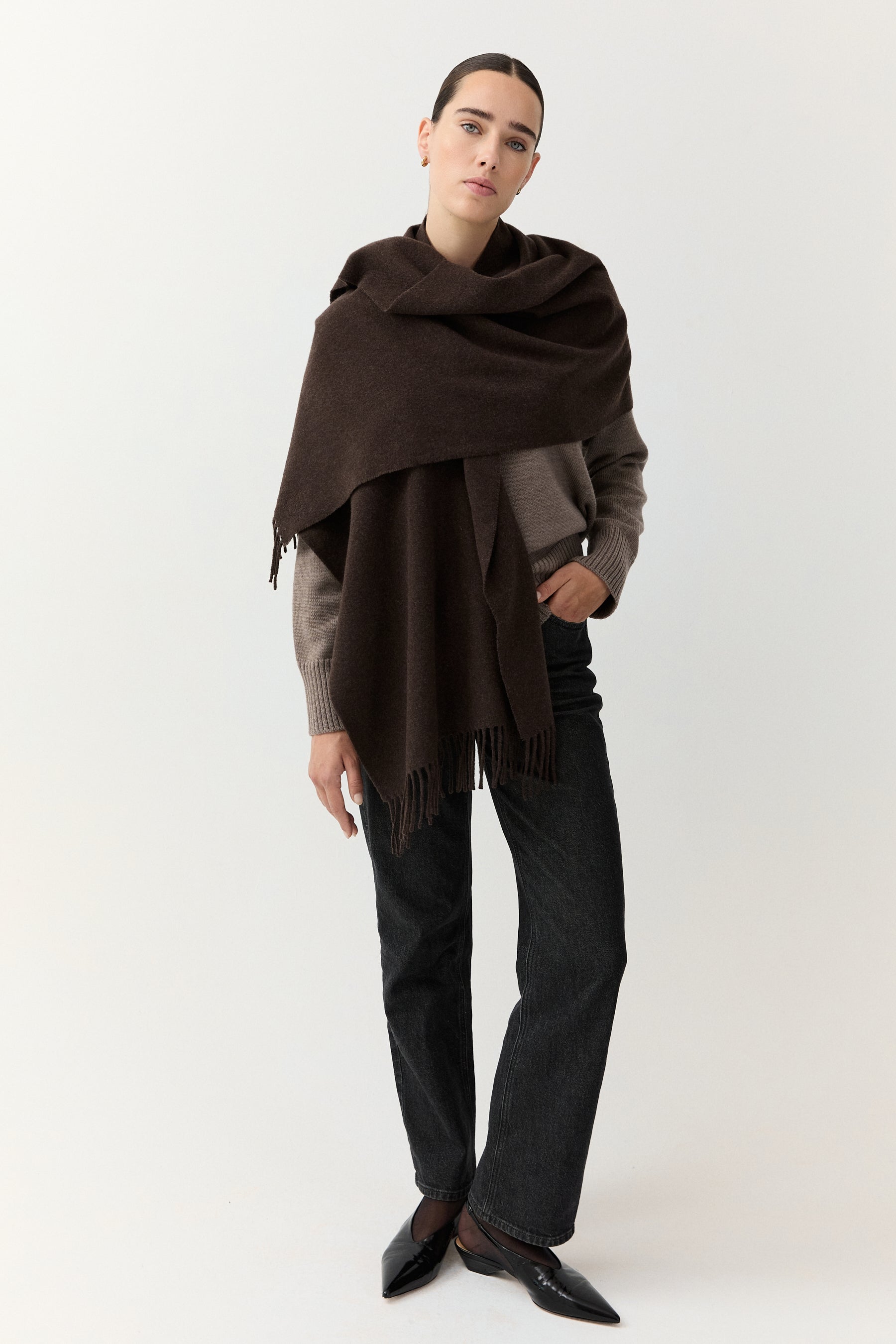 Woven Scarf Dark Brown